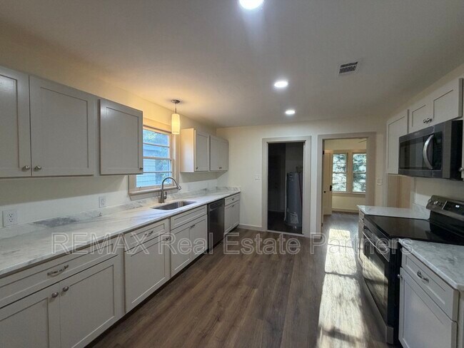 Foto del edificio - 711 N 19th Ave