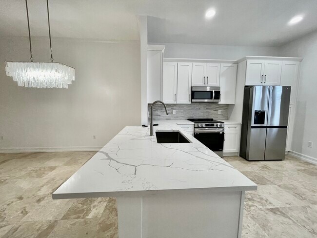 Building Photo - 632 Renaissance Way
