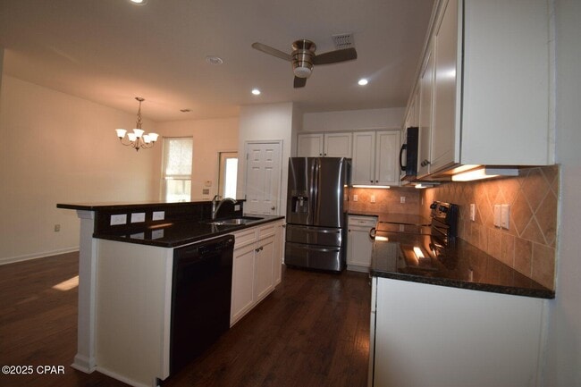 Building Photo - 231 Turtle Cove