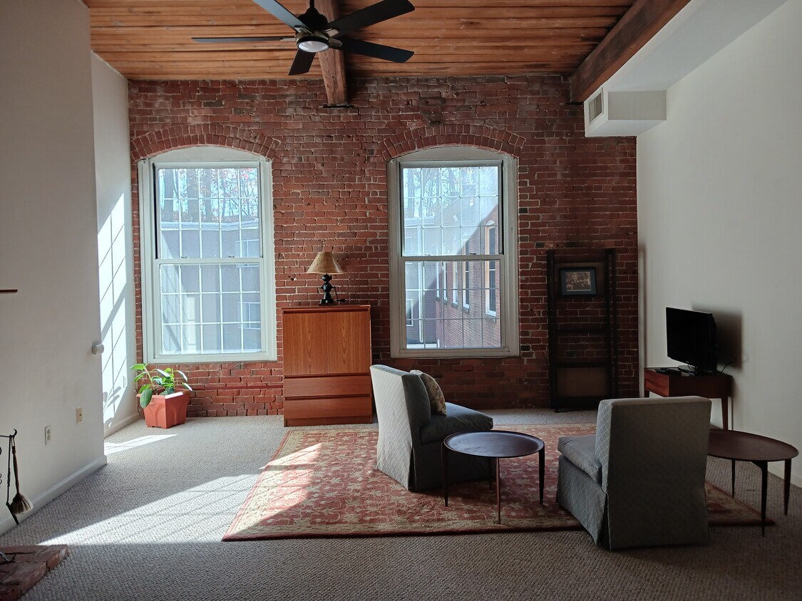 Sala de estar - 124 College St