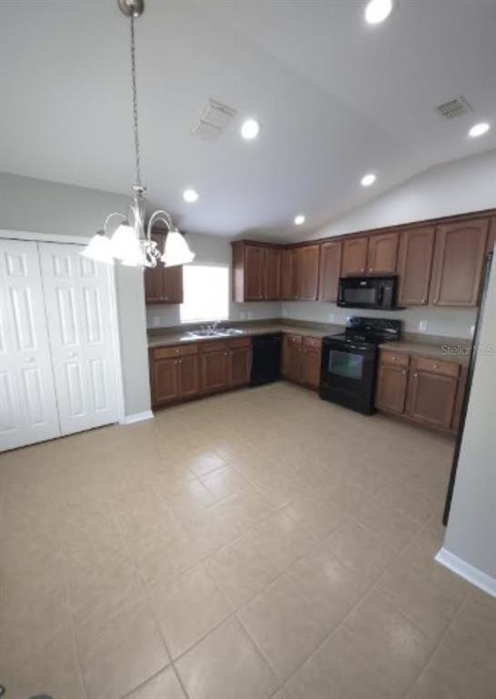 Foto del edificio - 9734 Highland Ridge Dr