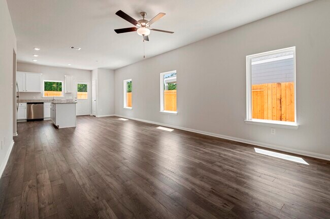 Foto del edificio - 23110 Glory Orchid Dr