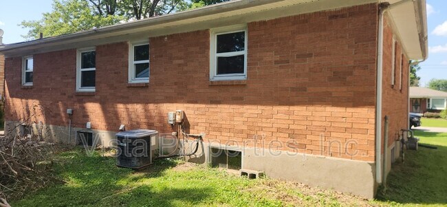 Foto del edificio - 3412 Winnland Dr