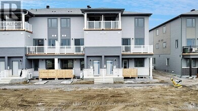 Building Photo - 722 Lillian Freiman Private