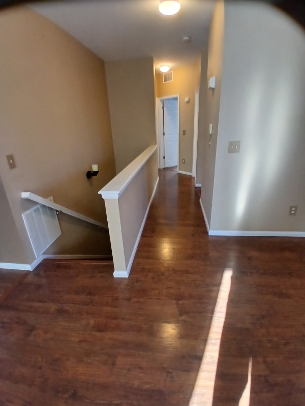 Foto del edificio - 8144 Cedar Chase Dr