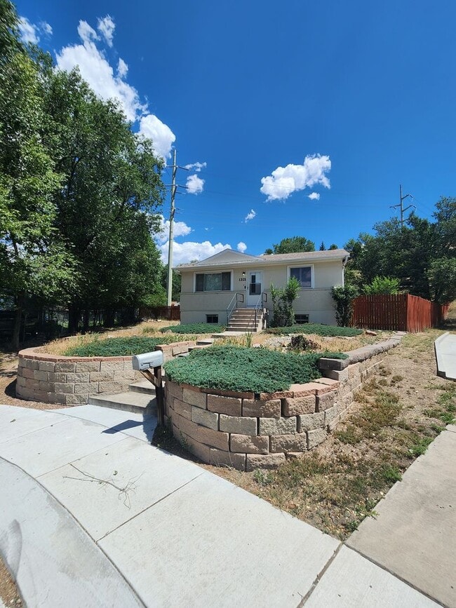 Photo - 1321 N 25th St House