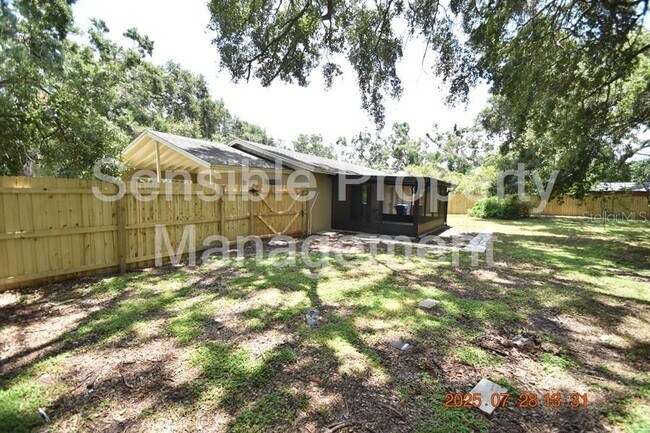 Foto del edificio - 1802 Green Ridge Rd