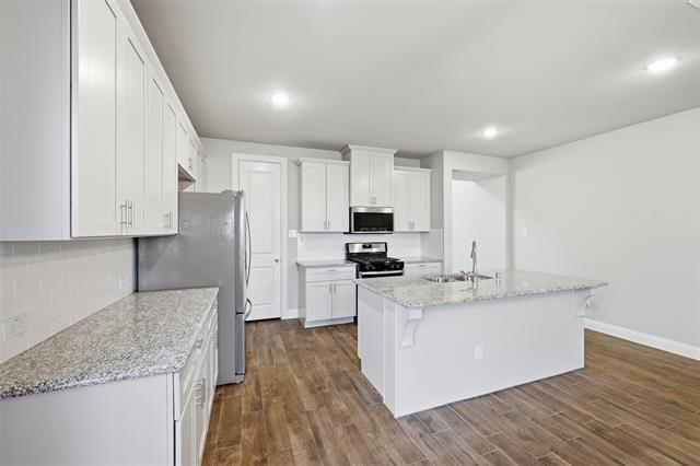 Foto del edificio - 4009 Bear Creek Ct