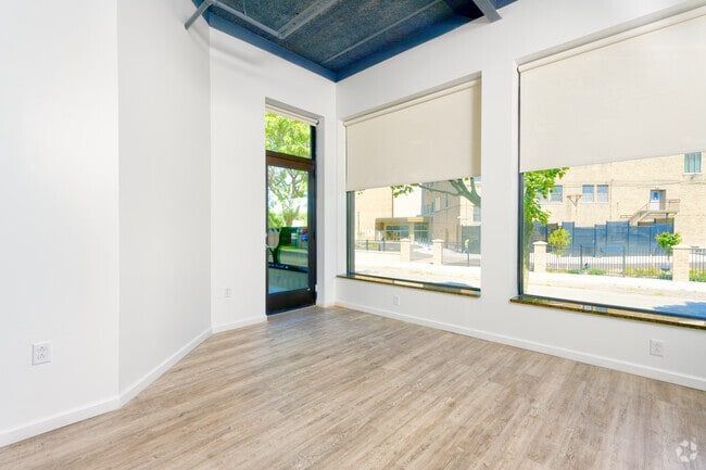 1BR, 1BA - 716SF - Dining Room/Living Room - 50 Prince Apartments