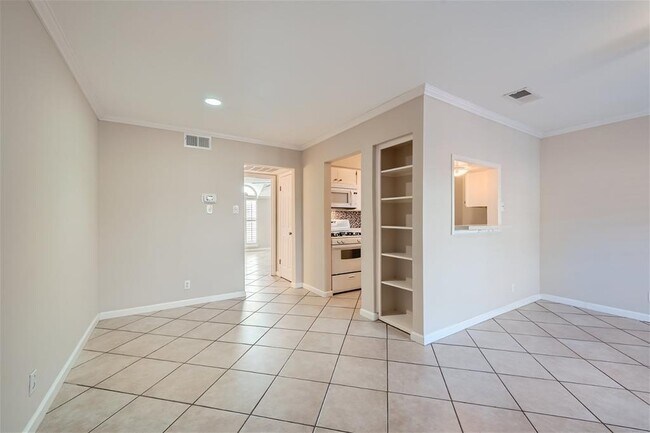 Foto del edificio - 7920 Rockwood Ln