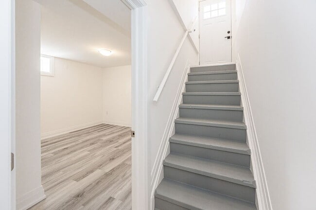 Building Photo - Updated 2 bedroom on East Mountain