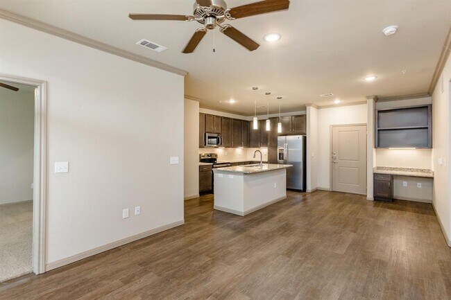 Building Photo - 18021 Eagle Springs Pkwy