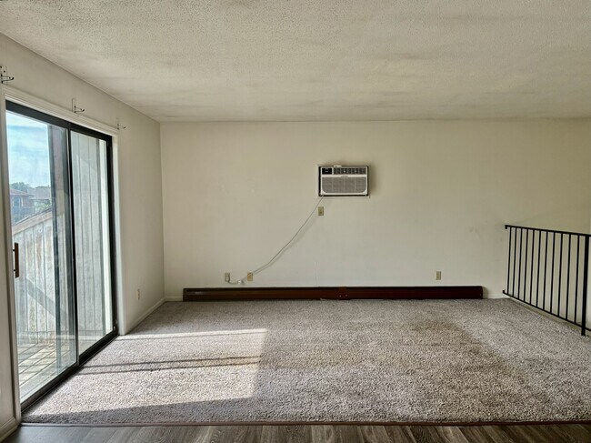 Foto del edificio - 1153 Country Ln