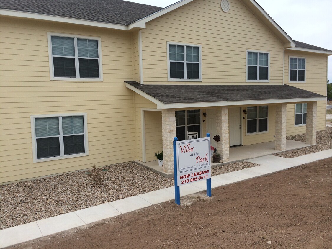 Foto principal - 2310 Sailing Way N