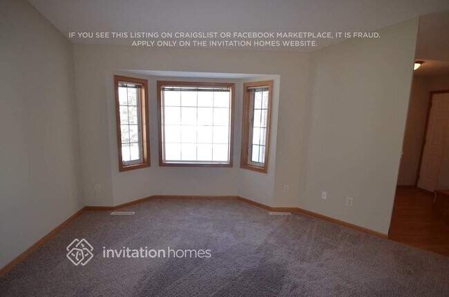 Foto del edificio - 930 118th Ln NE