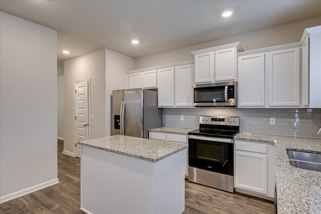 Building Photo - 3048 Pepperhill Dr