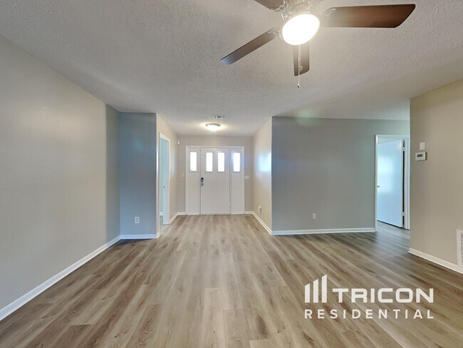 Foto del edificio - 4399 Crescent Rd