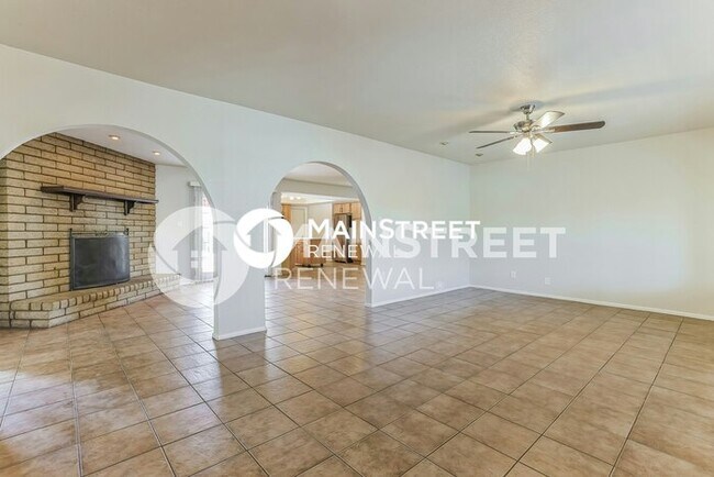 Building Photo - 3 Bedroom Pet-Friendly Home in TEMPE, AZ with Main Street Renewal