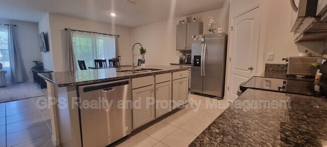 Foto del edificio - 1168 James Ave