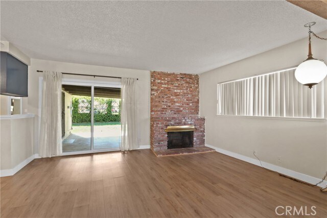Foto del edificio - 10925 Newcomb Ave
