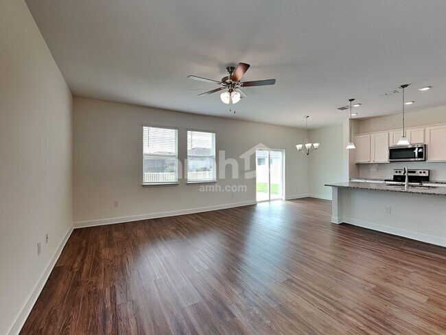 Foto del edificio - 4536 Reisswood Loop