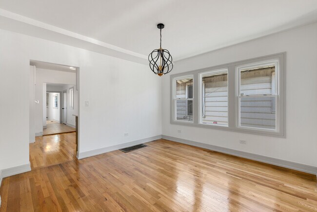 Foto del edificio - 10205 S Yale Ave