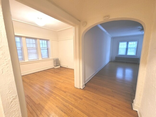 Interior Photo - The Drake