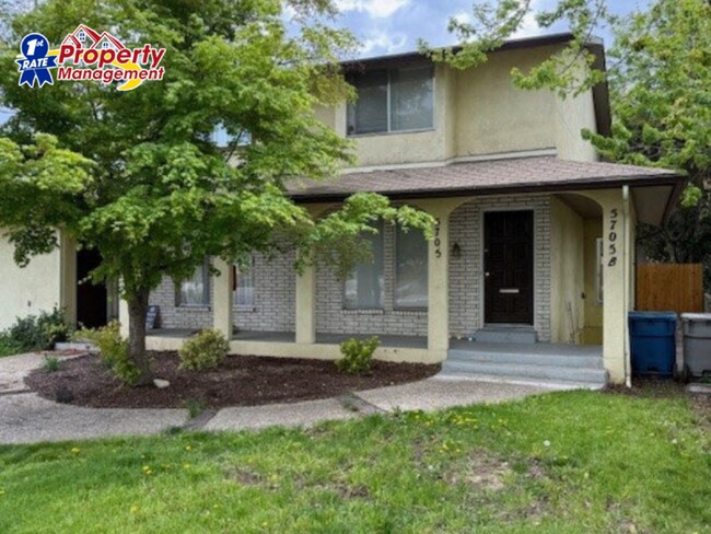 Foto del edificio - 5703 W Cassia St