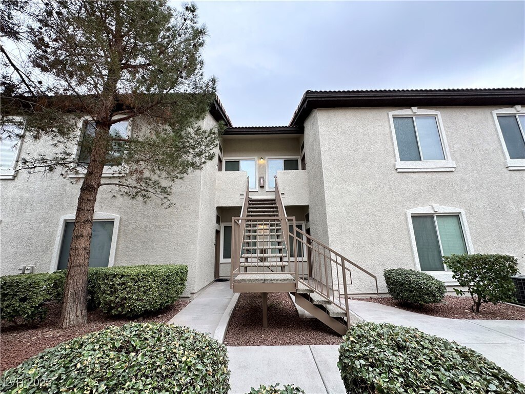 Foto principal - 3354 Indian Shadow St