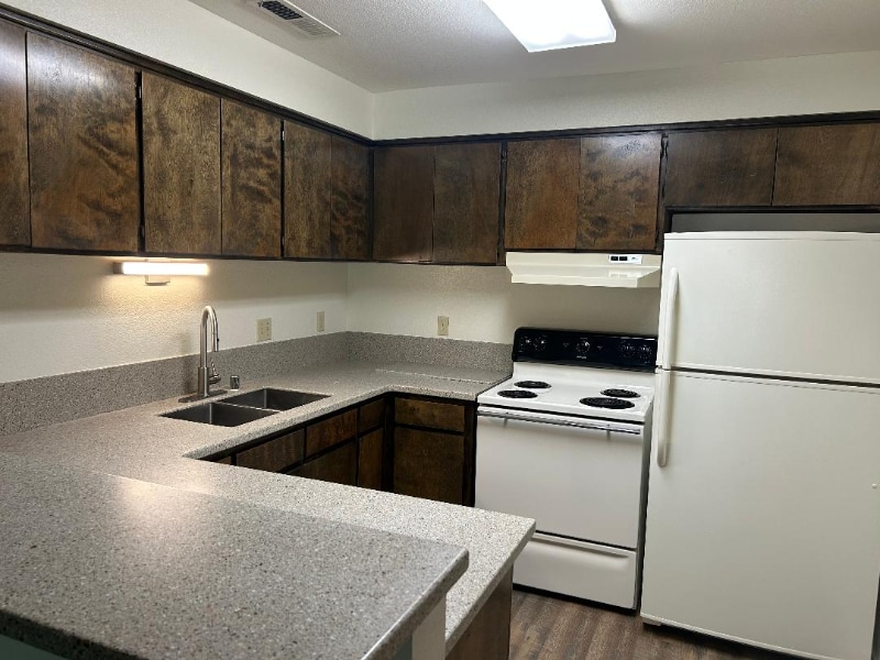 Building Photo - 2921 Jolyn Way