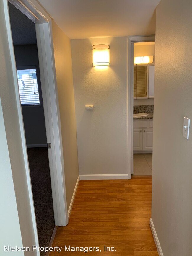 Building Photo - 1619 G St