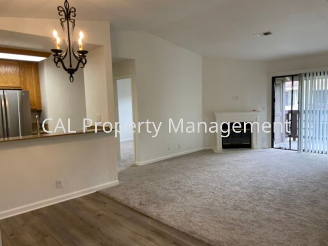 Primary Photo - 2 bedroom 2 bathroom condo on North Salina...