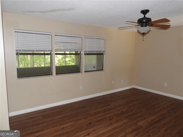 Foto del edificio - 401 Oakridge Bend