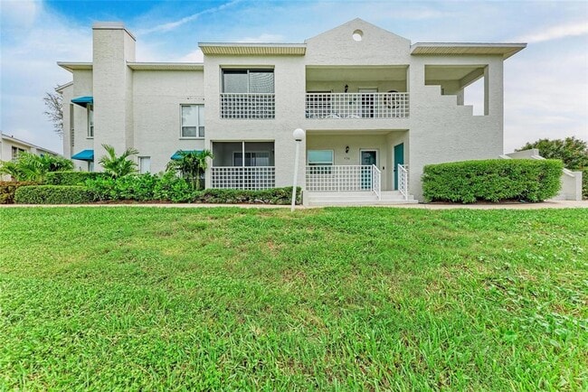 Foto del edificio - 342 108th St W
