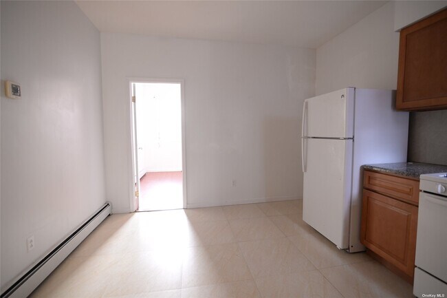 Foto del edificio - 86-08 102nd St