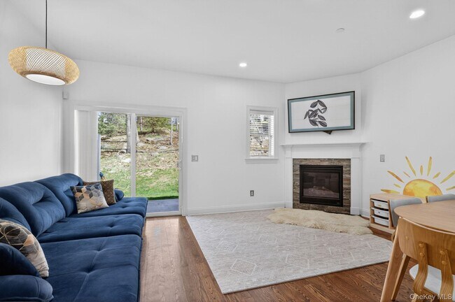 Foto del edificio - 280 Boulder Ridge Rd