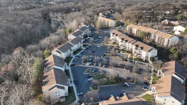  - Lee Overlook Apartments