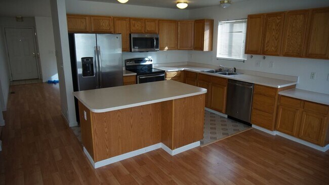 Foto del edificio - 12545 Beach St