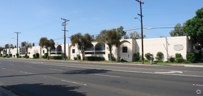 Building Photo - Hermosa Vista Apartments