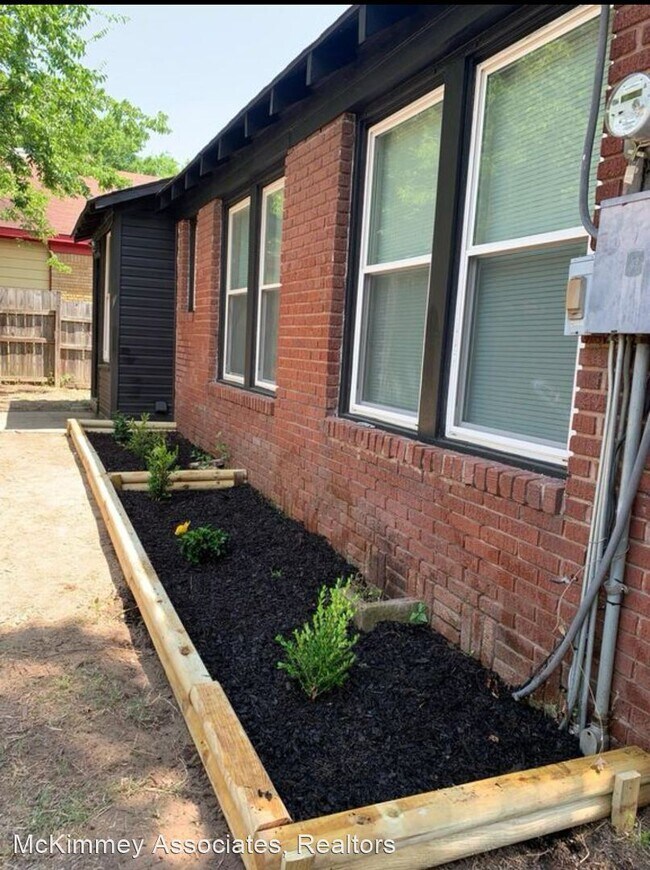 Foto del edificio - 3 br, 1 bath House - 1424 West Wolfe Street