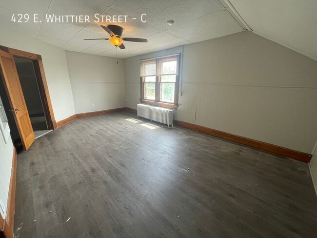 Building Photo - 429 E Whittier St