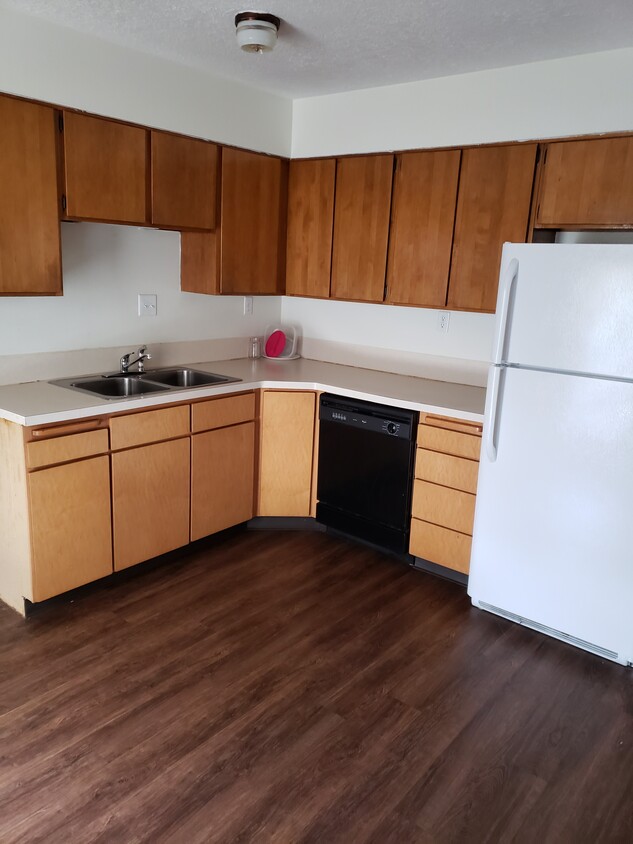 Foto principal - 875 1st St