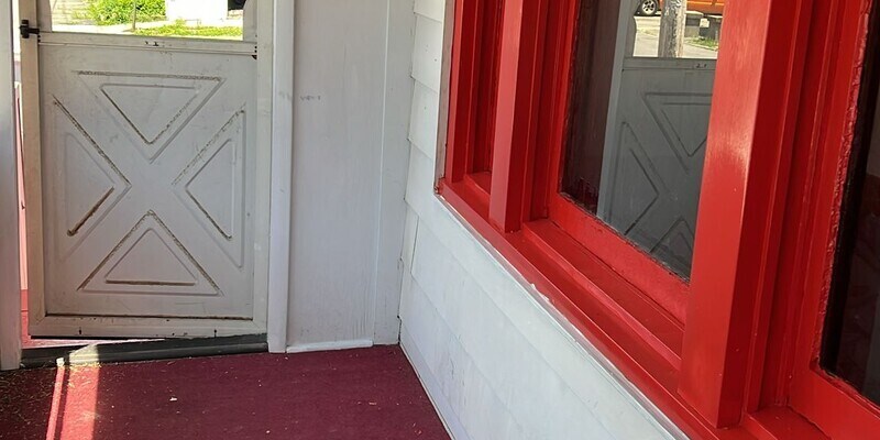 Primary Photo - 263 W Main St