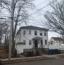 Building Photo - 118 Shepard St