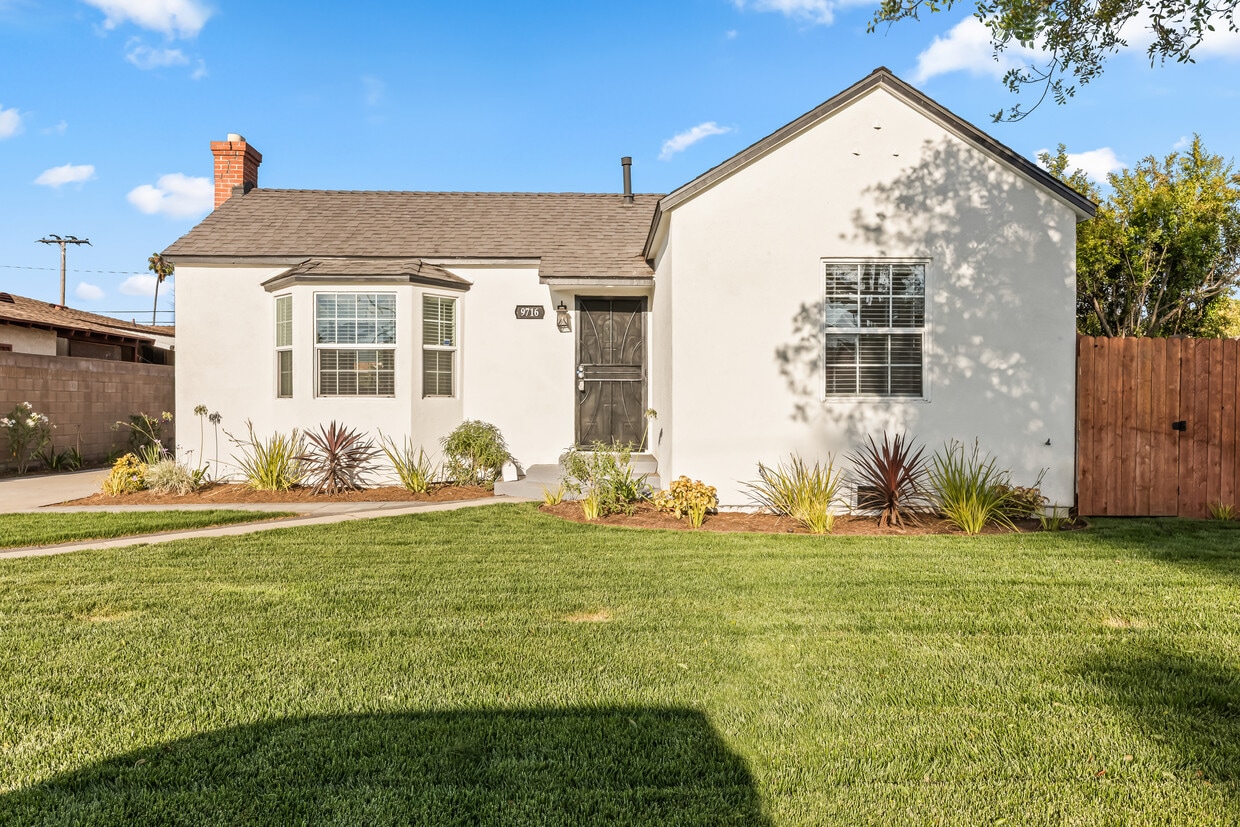 Photo - 9716 Felton Ave (Inglewood, CA)