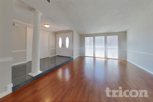 Foto del edificio - 2436 Alderwood Dr