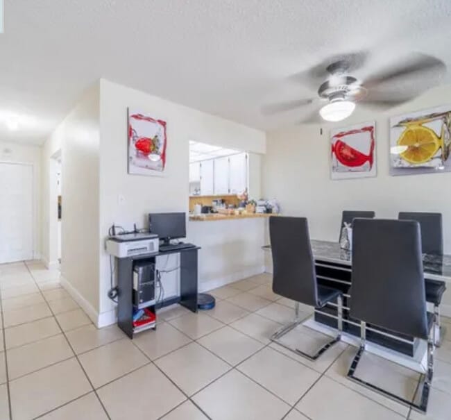 Building Photo - 6960 Miami Gardens Dr