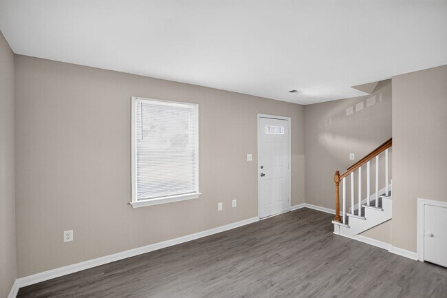 Foto del edificio - 2 Large Bedroom 2 level Townhouse in Fredericksburg