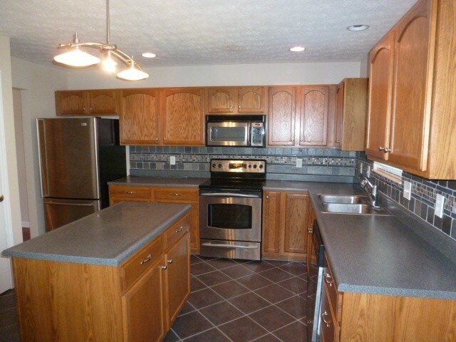 Building Photo - 7731 Turtle Hollow