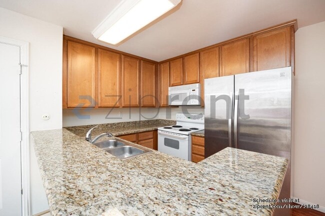 Building Photo - 3454 Castle Glen Dr